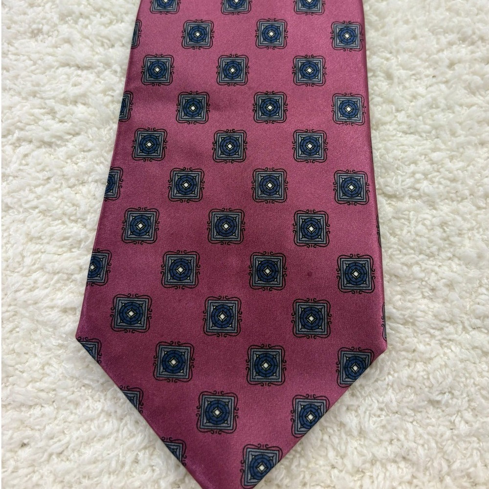 Stafford Executive Necktie Tie Mens Burgundy Geometric Silk Excellent Medallion